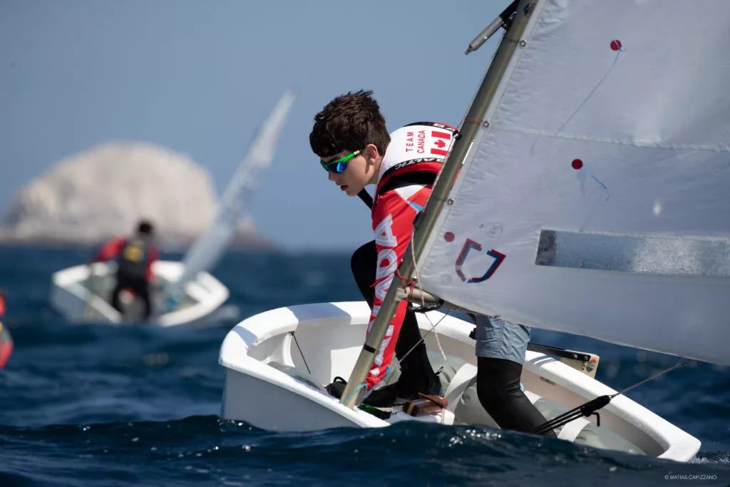 Jsail's sail is red